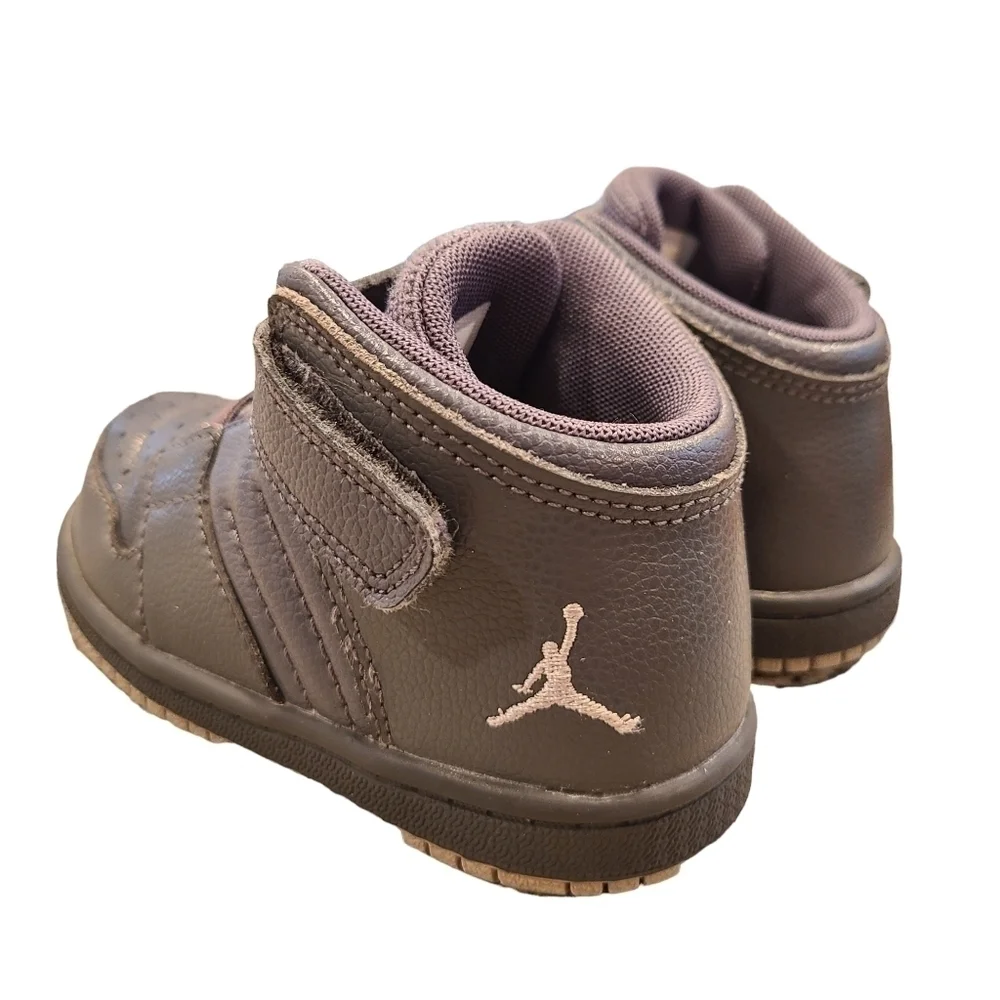 Nike Jordan Sneakers, Infant /Kids, Grey, Size 7C (Infant)